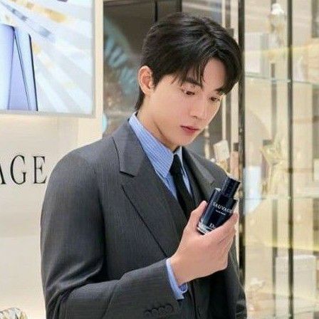 Behind-the-scenes cut of Nam Joohyuk
