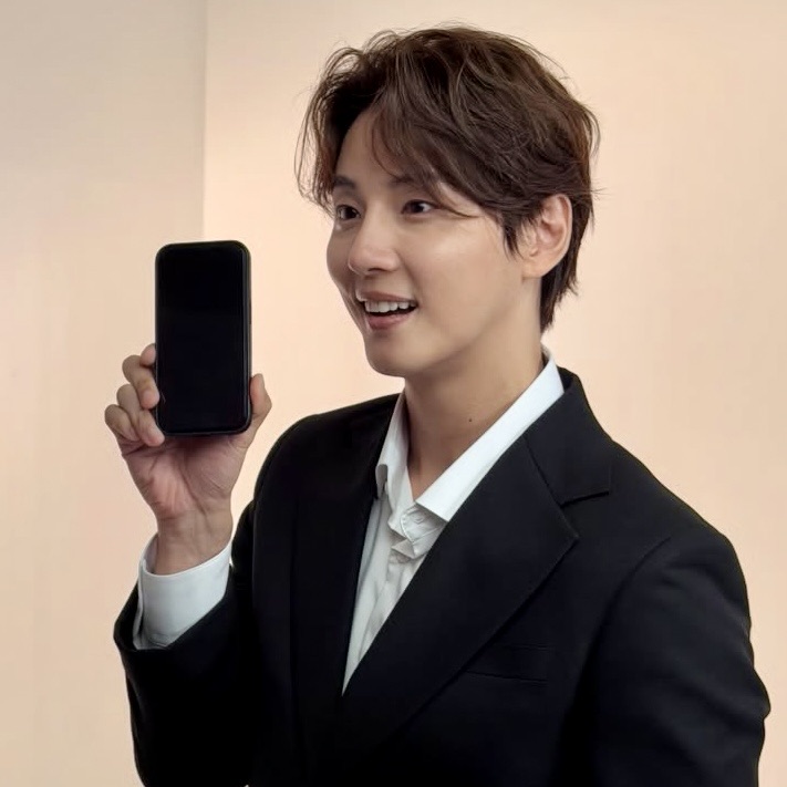 Latest photo of Yoon Shiyoon
