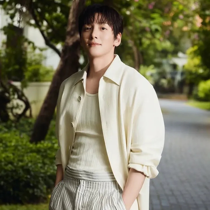 Latest photo of Ji Changwook