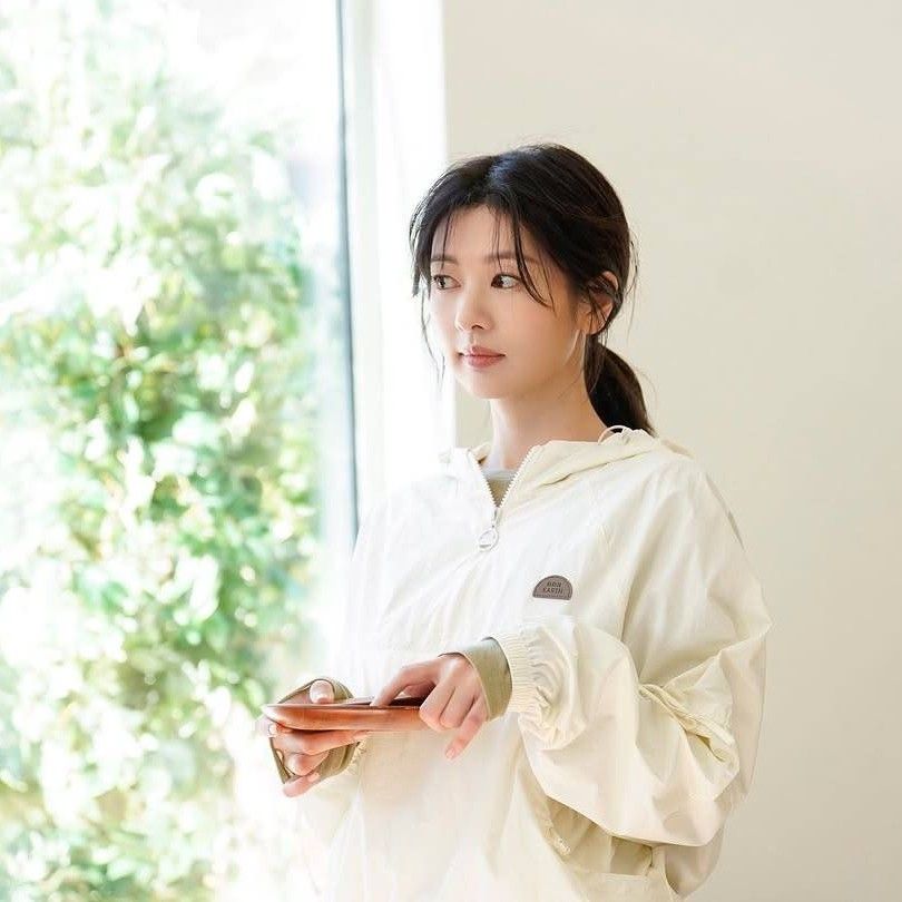 Recent activity shot of Jung Somin