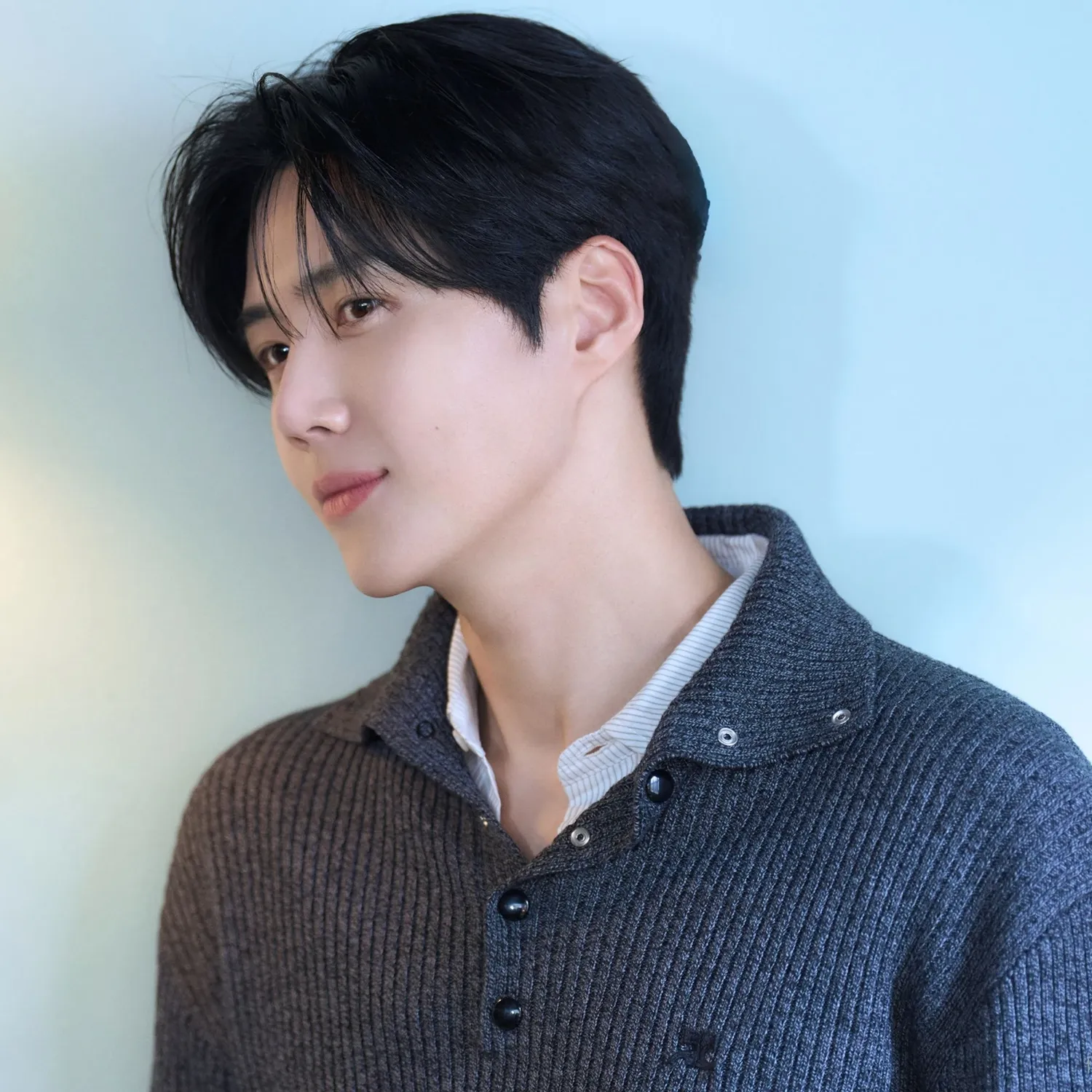Behind-the-scenes cut of Kim Seonho