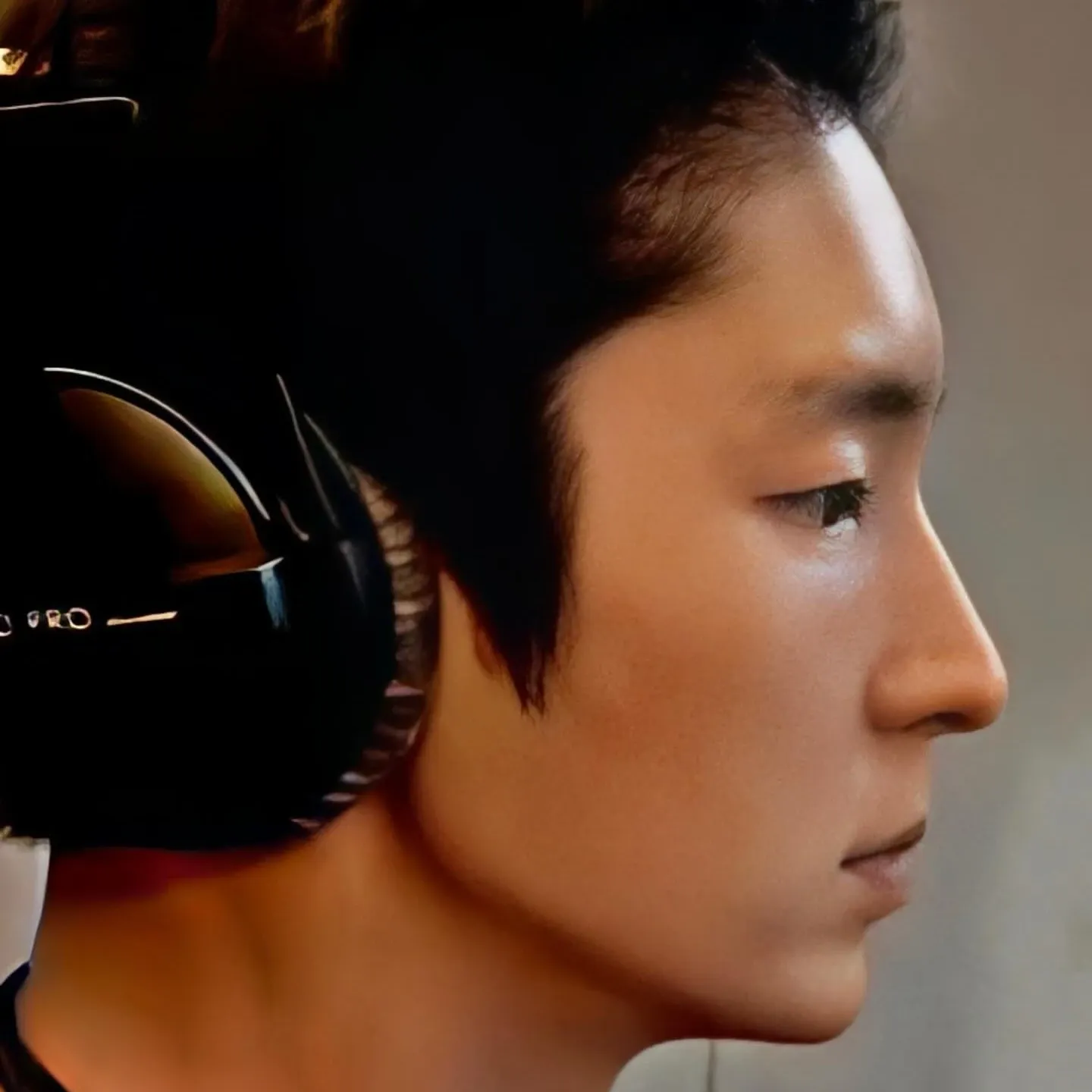 Behind-the-scenes cut of Lee Joongi