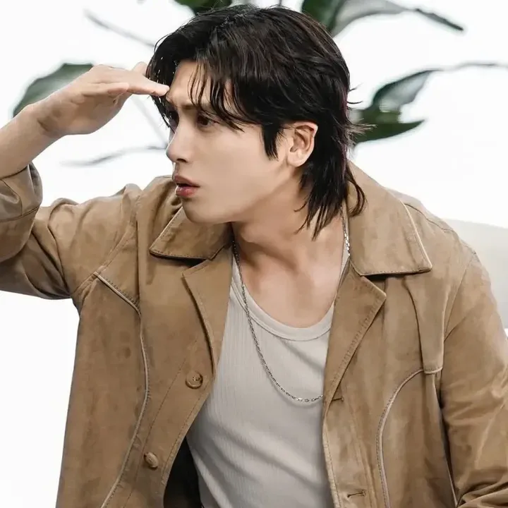 Recent activity shot of Park Hyungsik