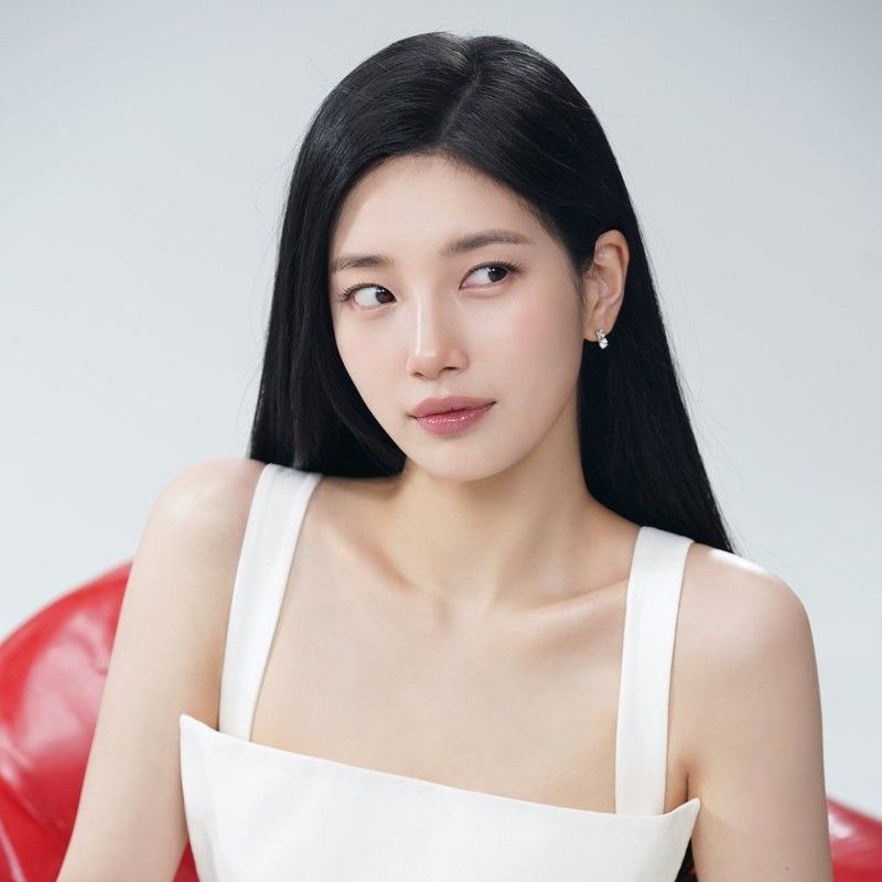 ペ・スジの最近の活動ショット