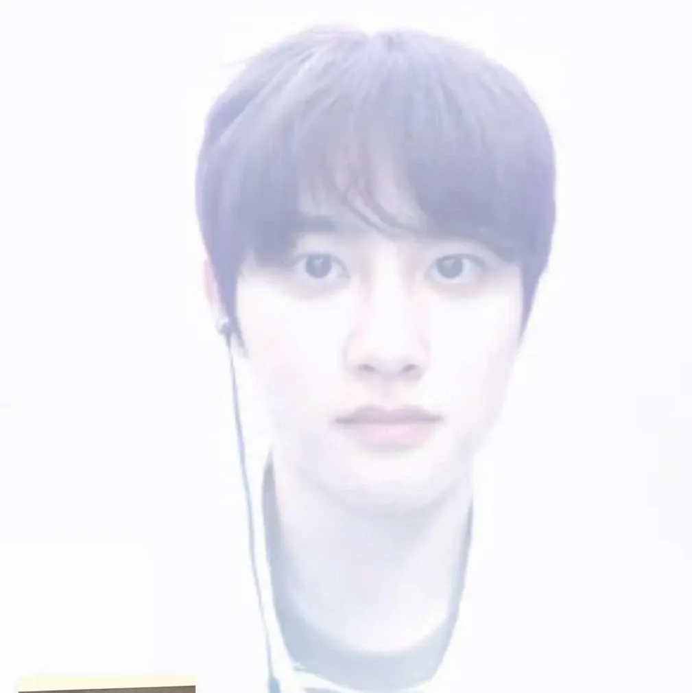 Cuplikan di balik layar dari Doh Kyungsoo (D.O.)