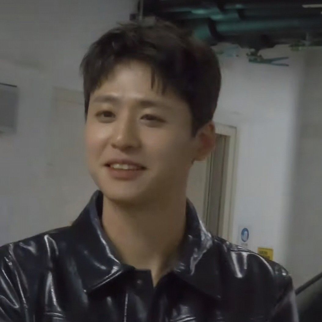 A moment captured by a fan of Lee Solomon