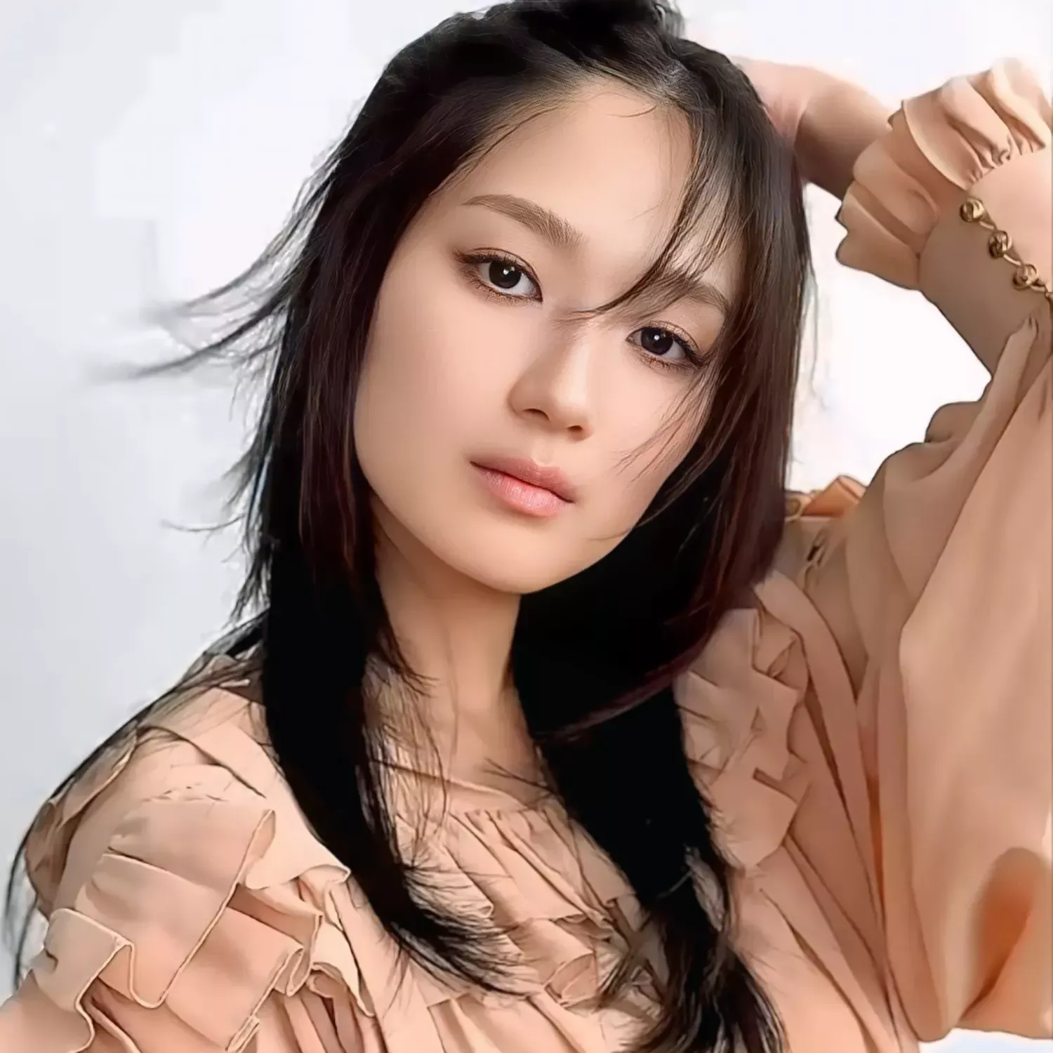 Behind-the-scenes cut of Kim Hyeyoon