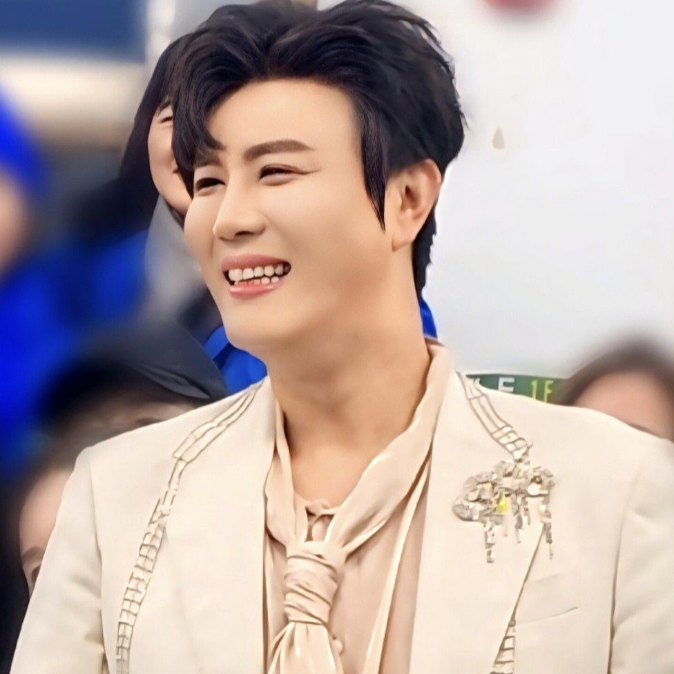 Behind-the-scenes cut of Jin Haesung