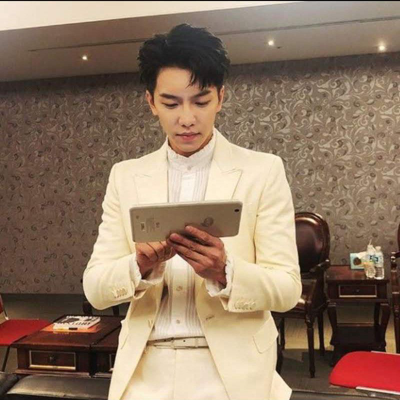 ファンが撮影したイ・スンギの瞬間