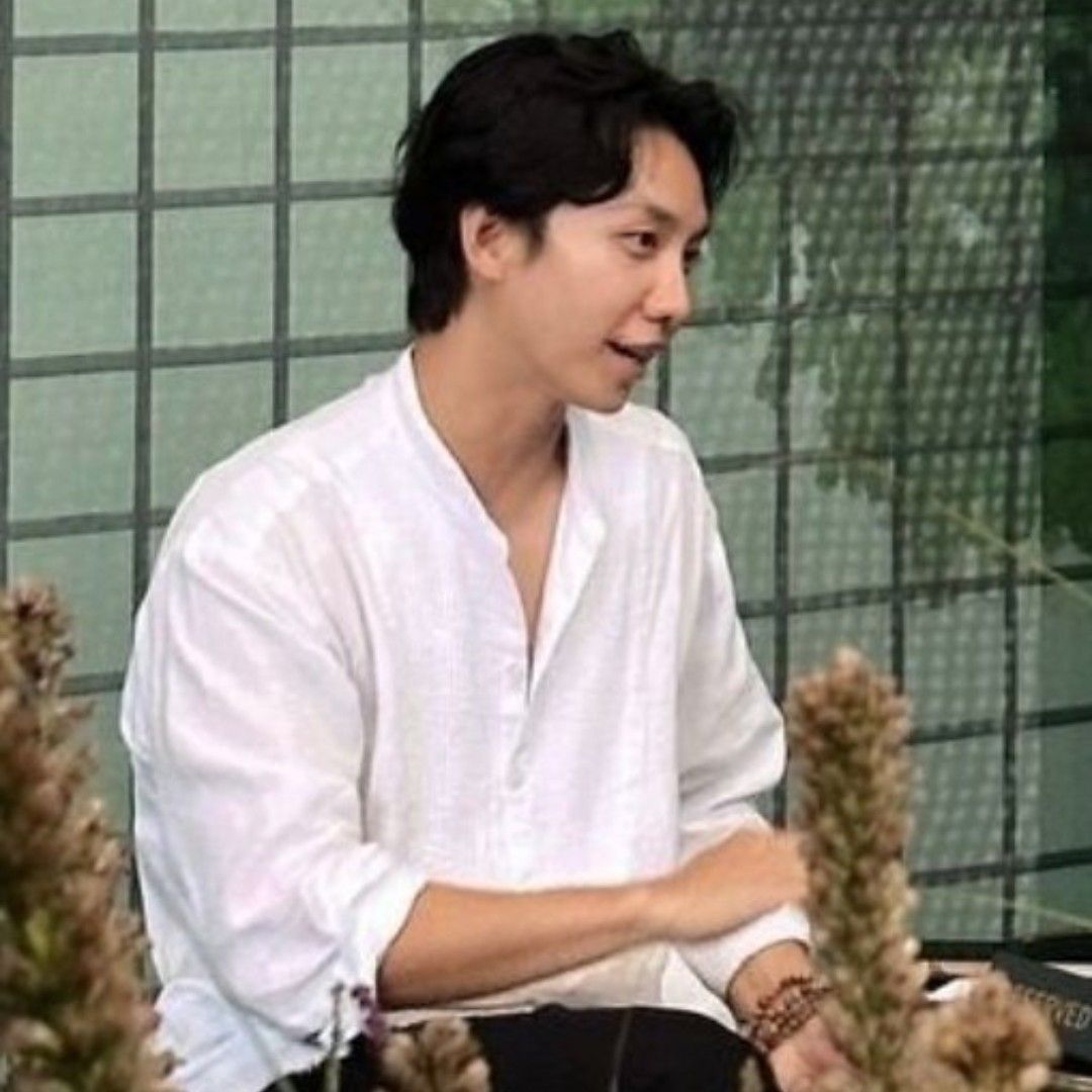 Cuplikan di balik layar dari Lee Seunggi