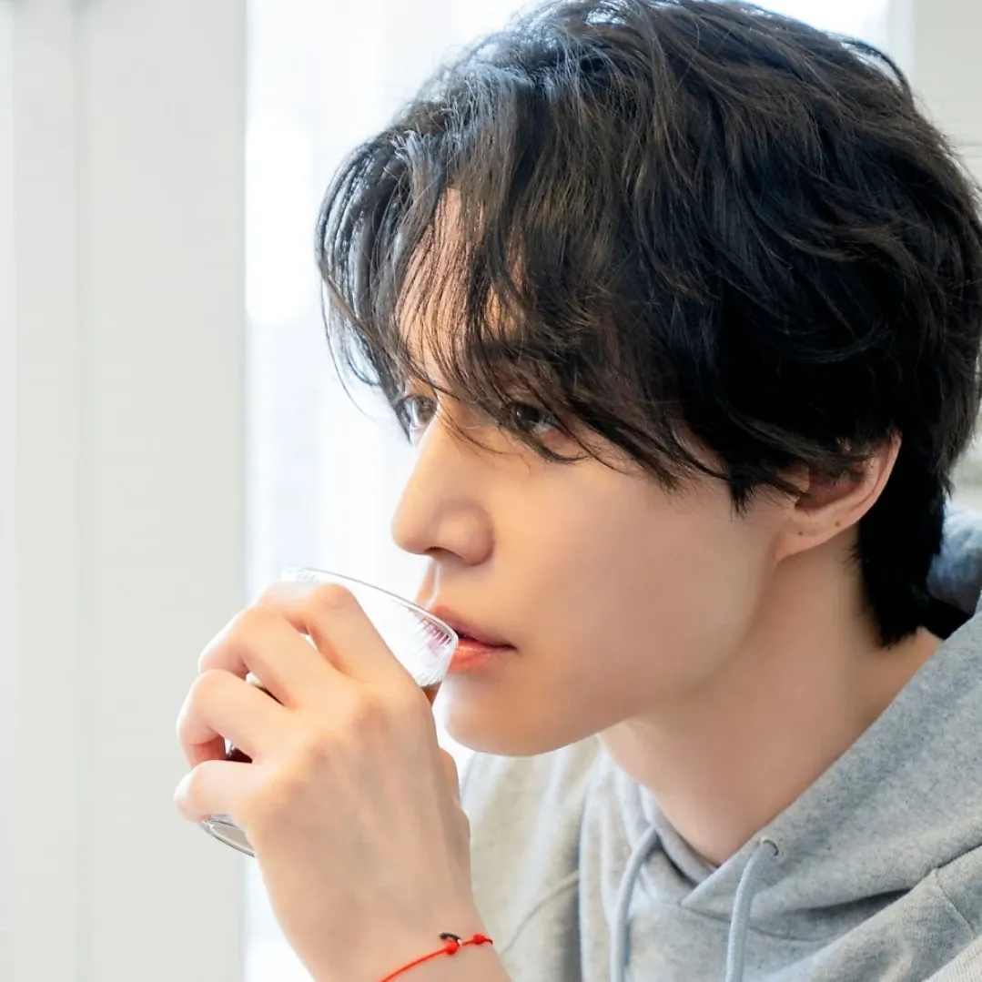 Latest photo of Lee Dongwook
