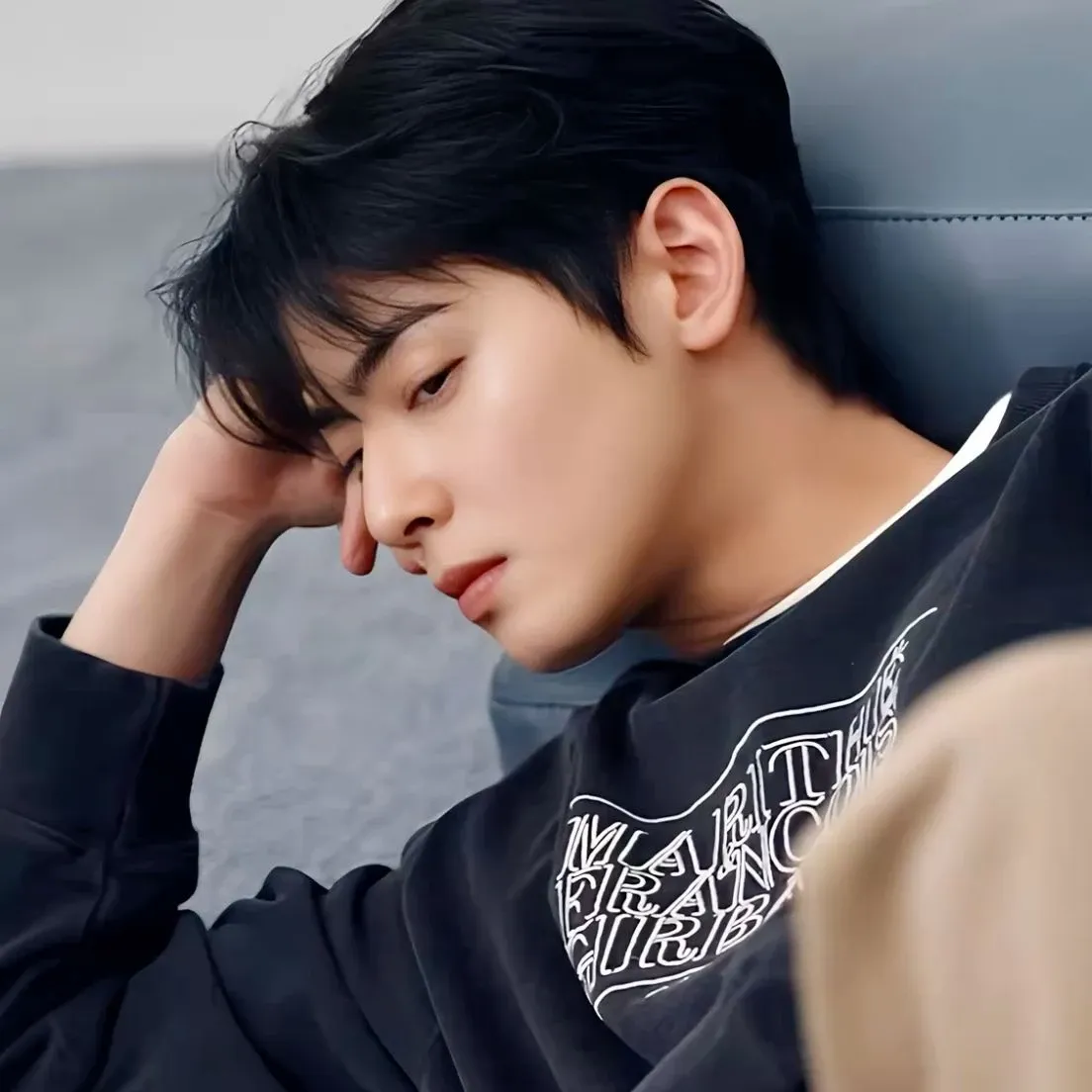 Recent activity shot of Cha Eunwoo