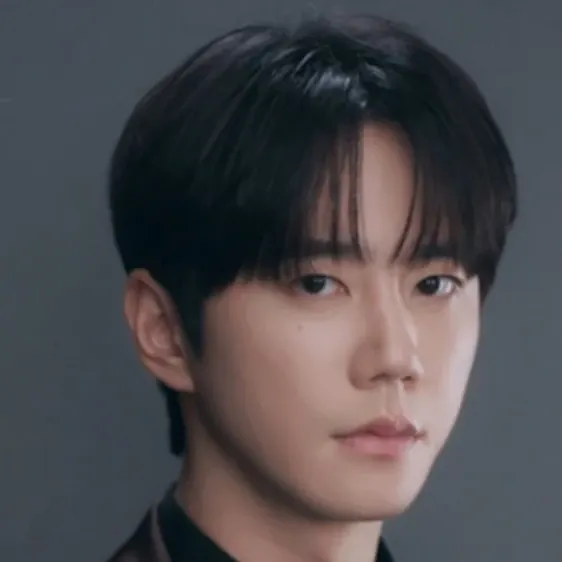 Latest photo of Lee Junyoung