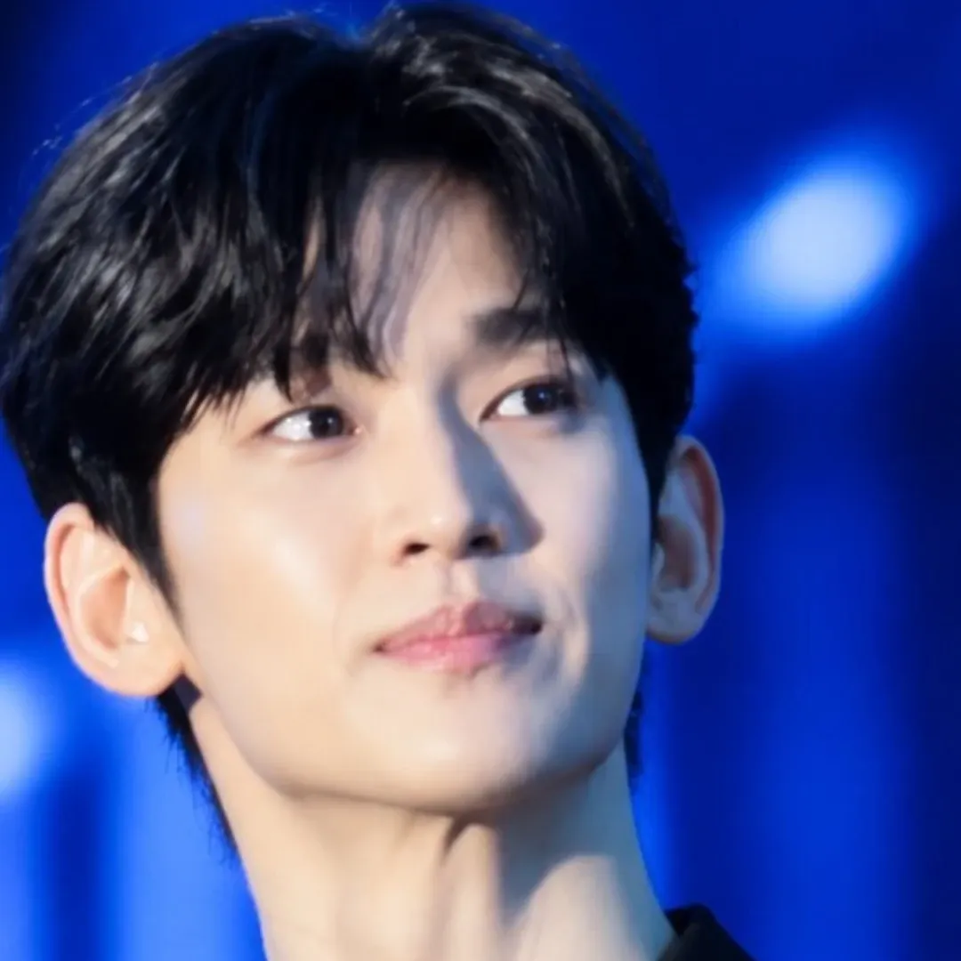 A moment captured by a fan of Kim Soohyun
