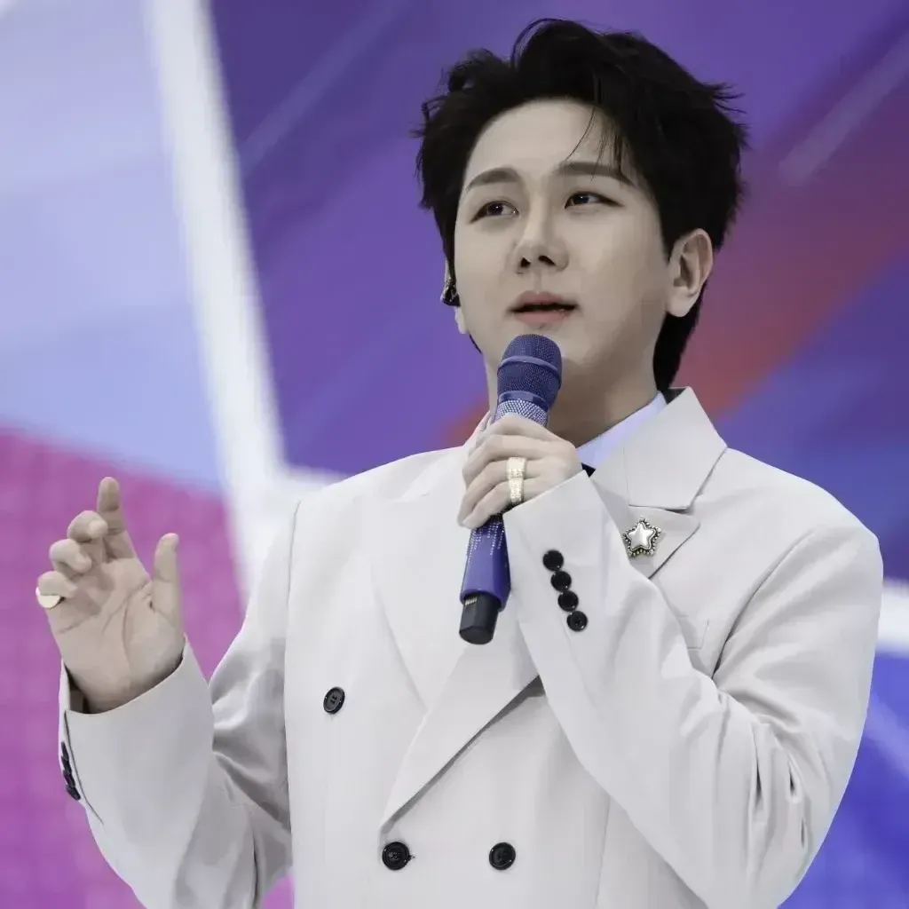 Behind-the-scenes cut of Kim Soochan