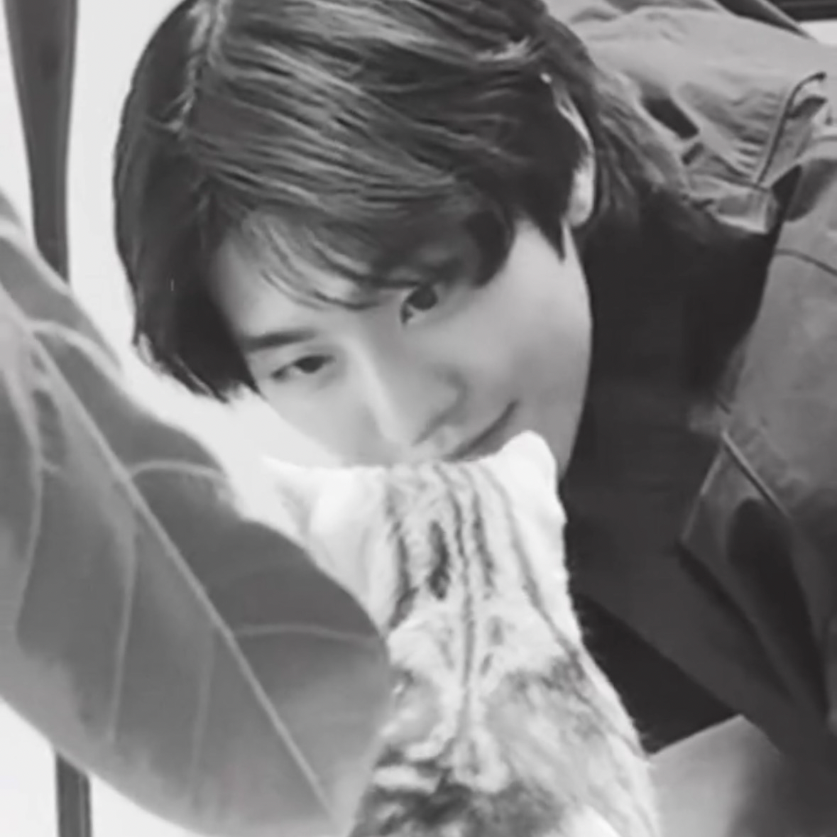 A moment captured by a fan of Ahn Hyoseop