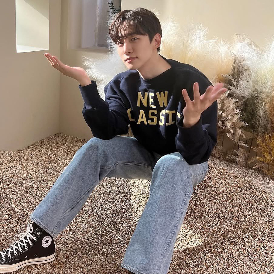 粉丝拍下的李俊昊瞬间