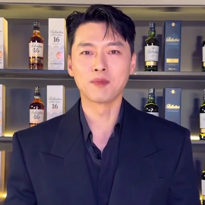 Latest photo of Hyun Bin