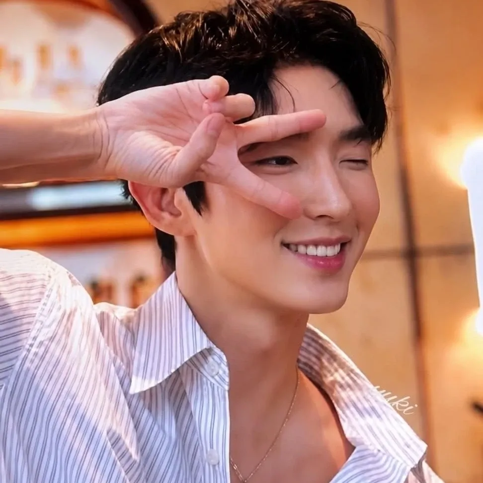 이준기 최근 활동샷