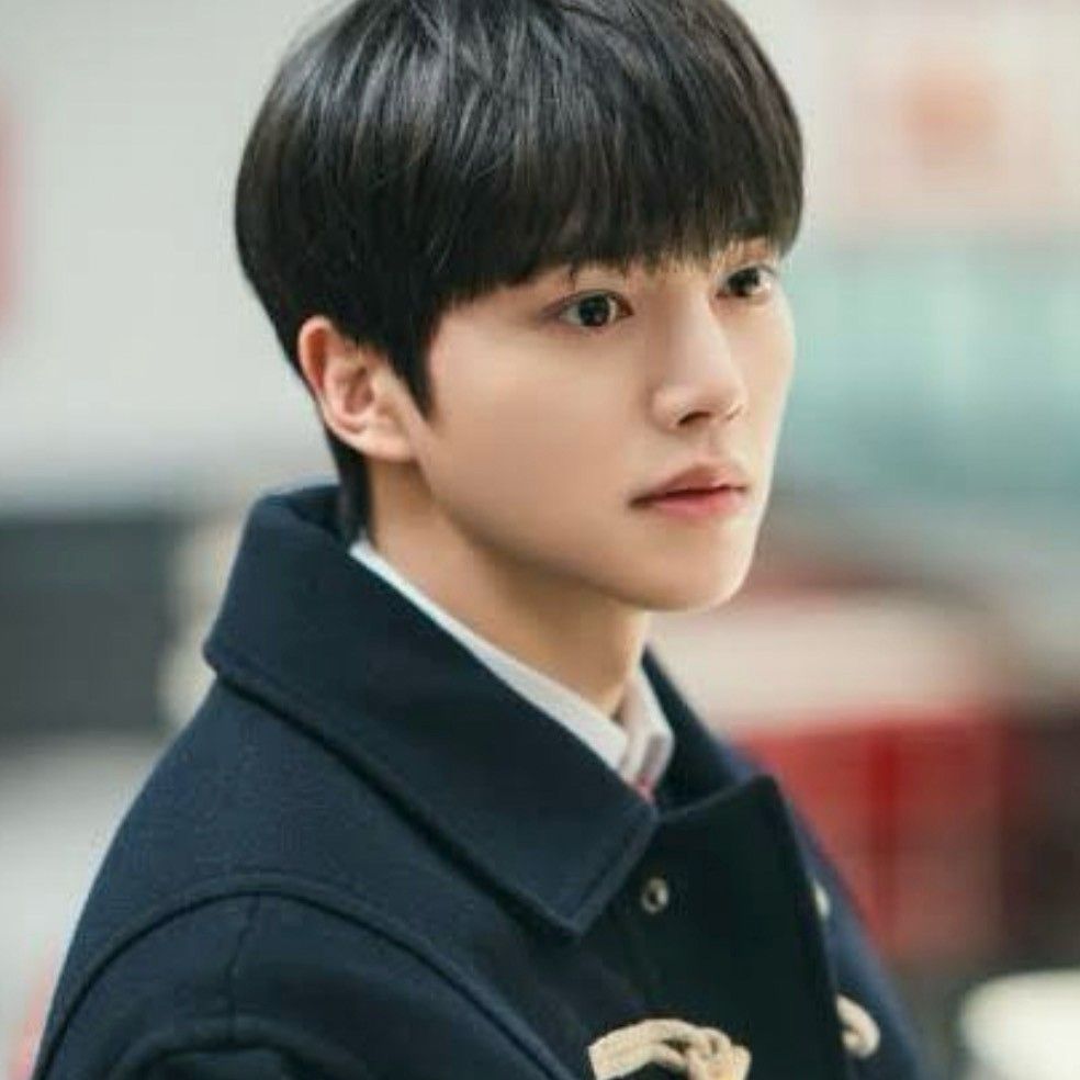 Behind-the-scenes cut of Song Kang