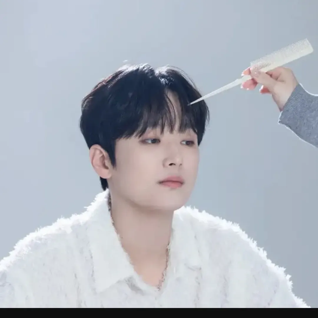 이찬원의 최신 사진