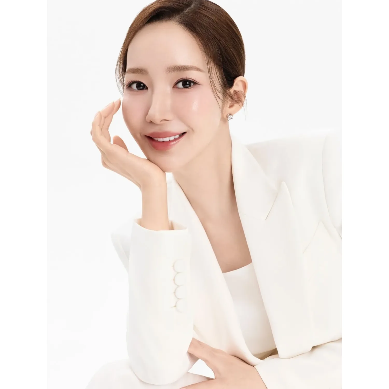 Recent activity shot of Park Minyoung