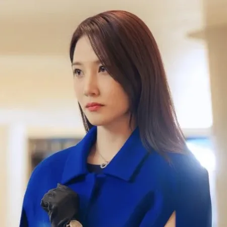 Behind-the-scenes cut of Park Eunbin
