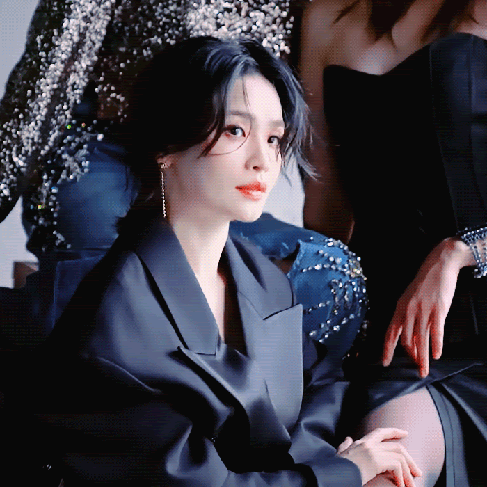 A moment captured by a fan of Jeon Mido