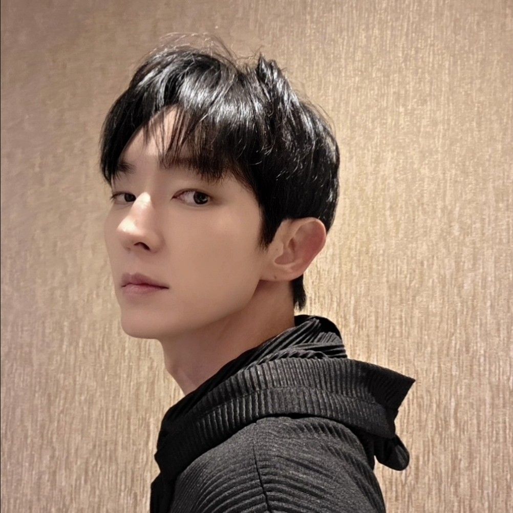 Recent activity shot of Lee Joongi