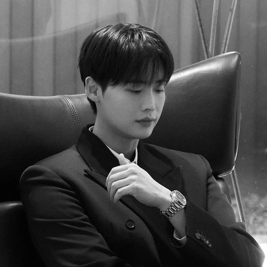 Behind-the-scenes cut of Lee Jongsuk