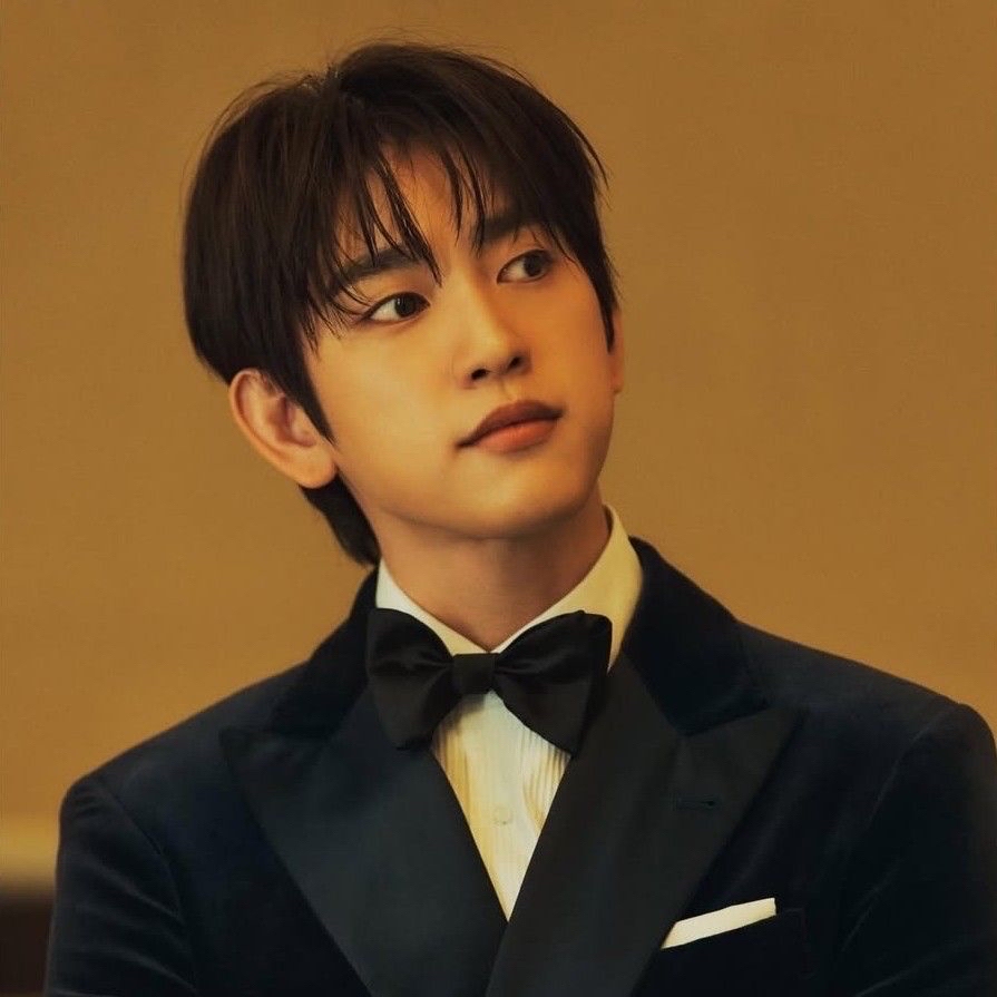 Foto terbaru dari Park Jinyoung