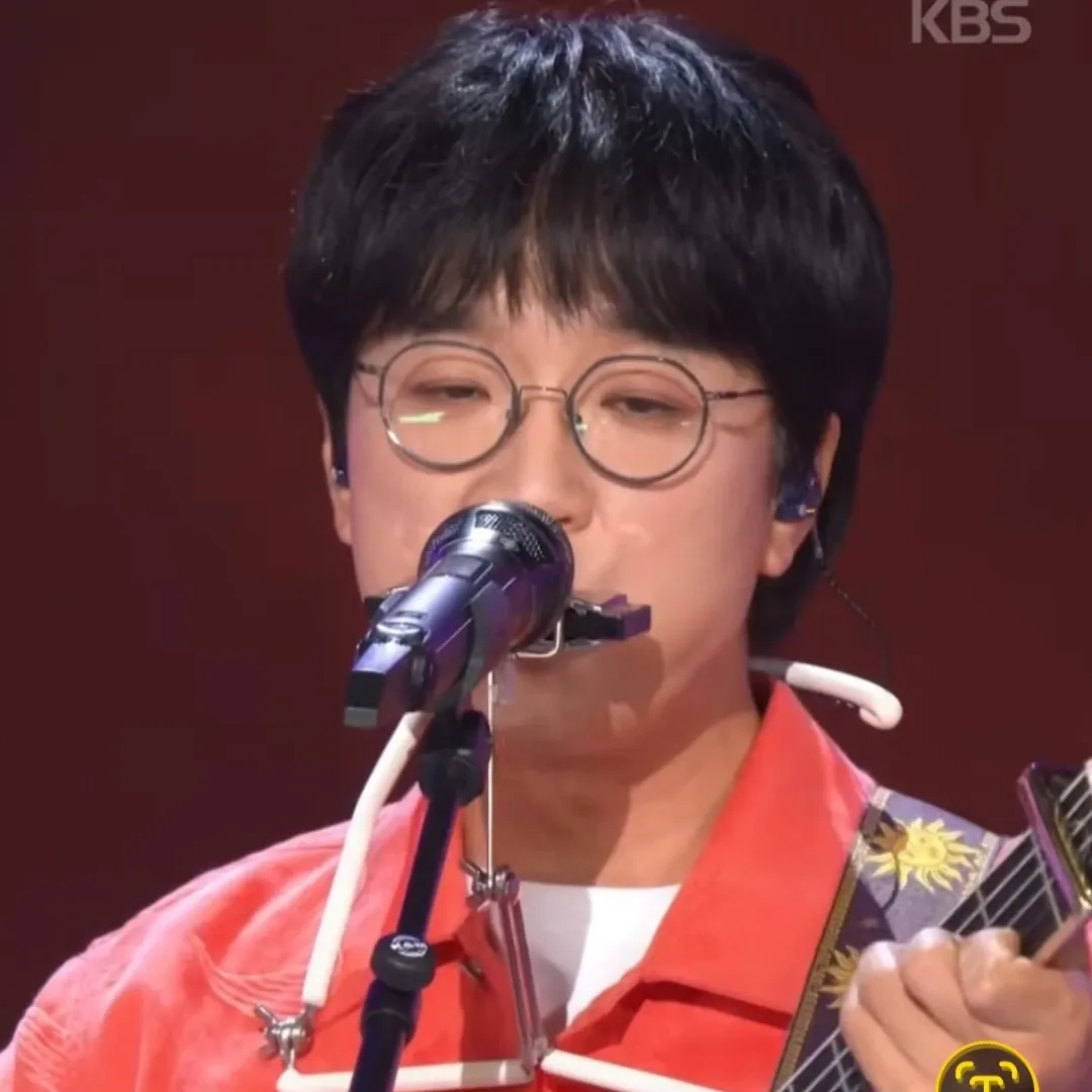 Recent activity shot of Bak Changgeun
