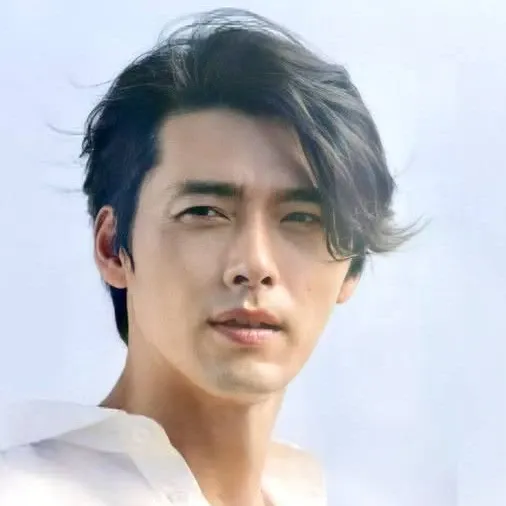 Momen yang diabadikan oleh penggemar Hyun Bin