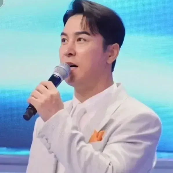 Foto kegiatan terbaru dari Jang Minho