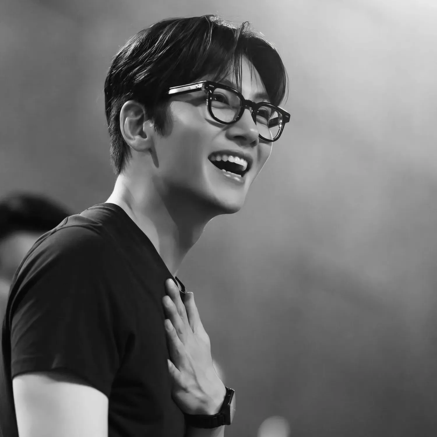 Behind-the-scenes cut of Ji Changwook