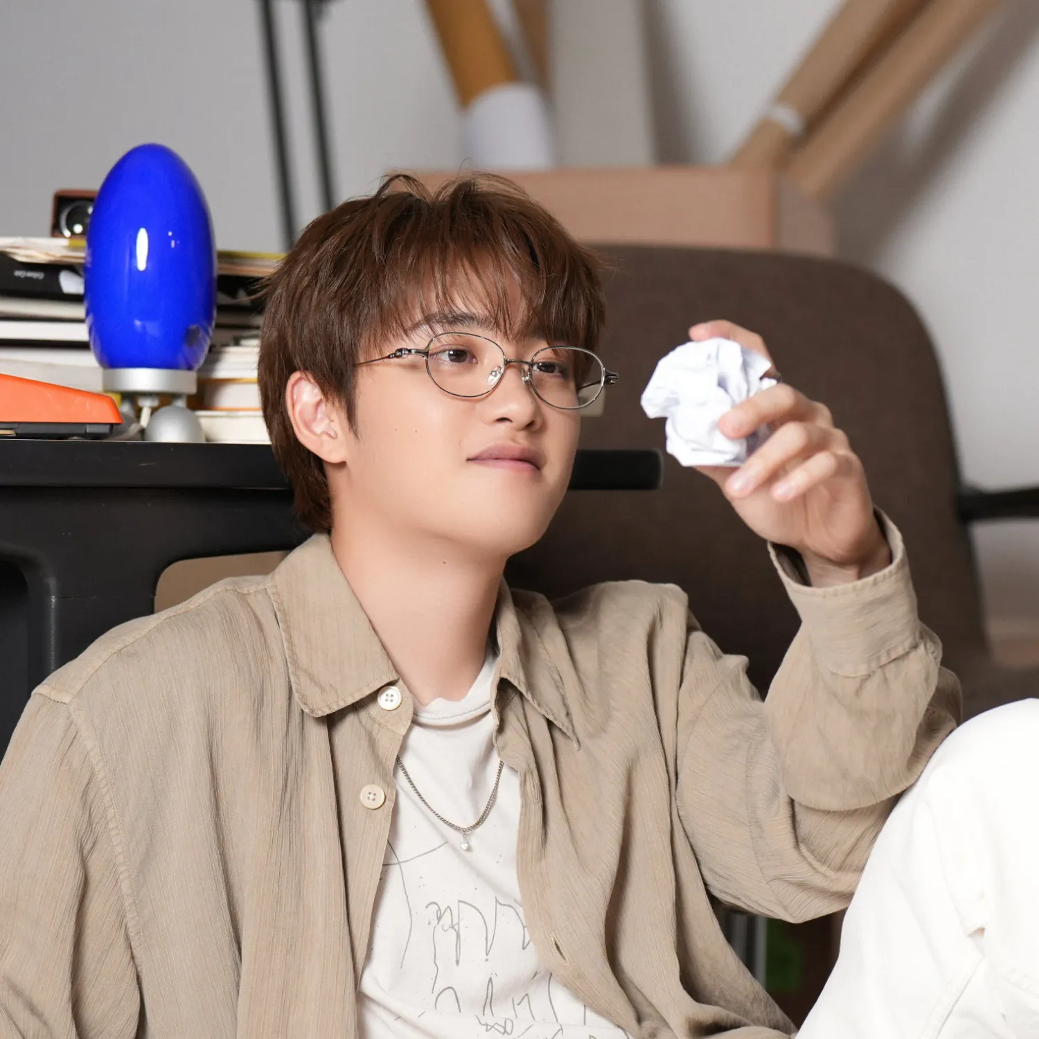 Behind-the-scenes cut of Doh Kyungsoo (D.O.)