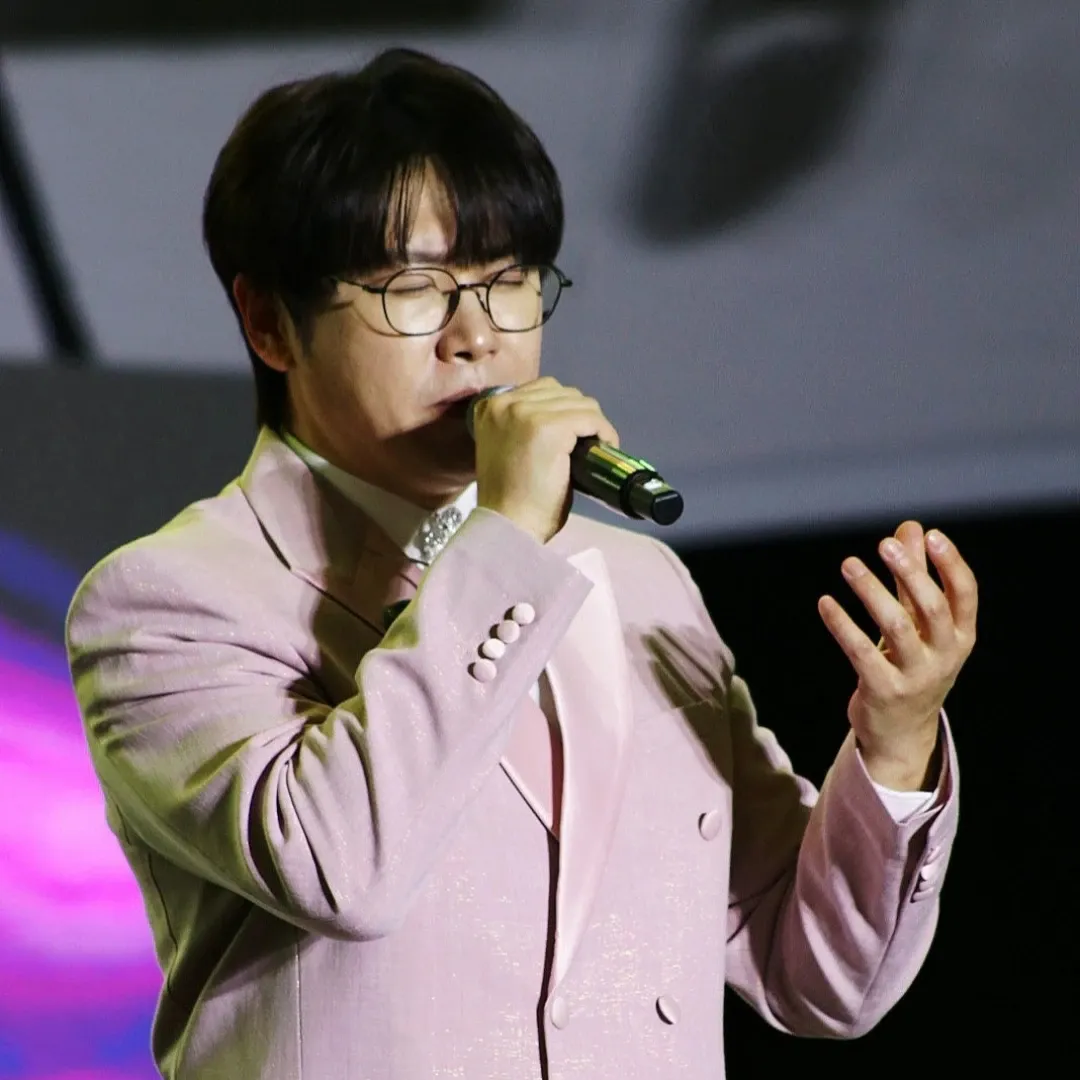 A moment captured by a fan of Chungil