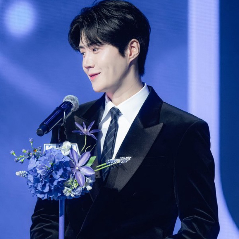 Foto kegiatan terbaru dari Kim Seonho
