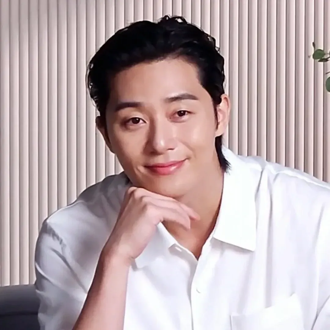 Behind-the-scenes cut of Park Seojoon