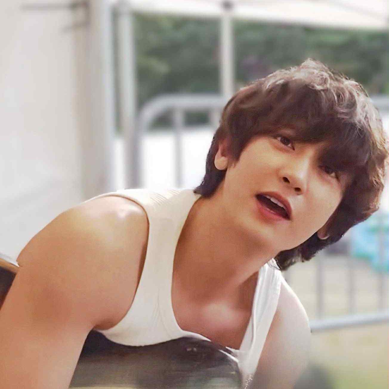 Behind-the-scenes cut of Chanyeol