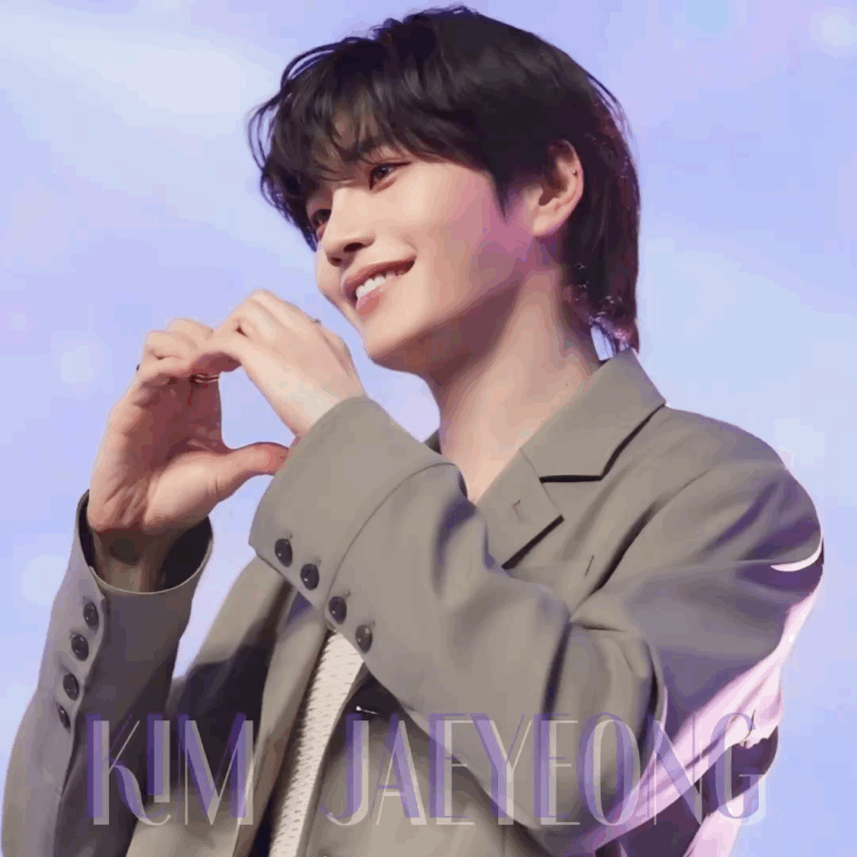 Behind-the-scenes cut of Kim Jaeyoung