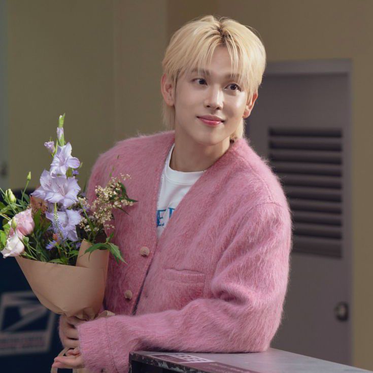 Behind-the-scenes cut of Yim Siwan