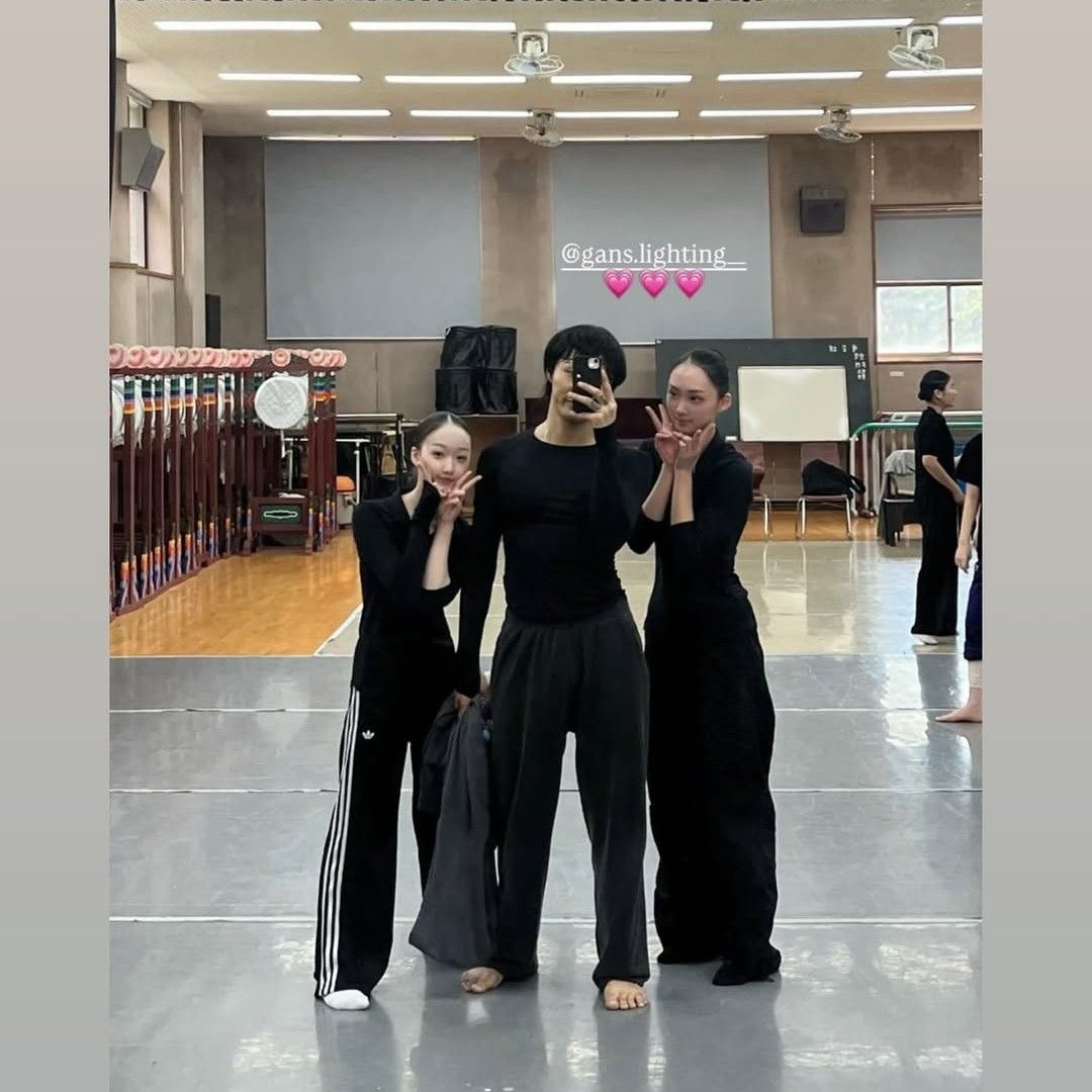 Behind-the-scenes cut of Ki Moogan