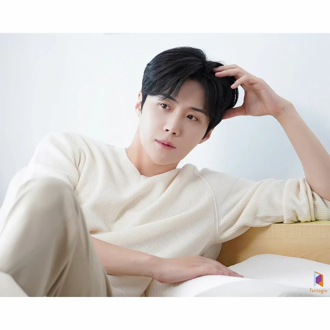 Recent activity shot of Kim Seonho