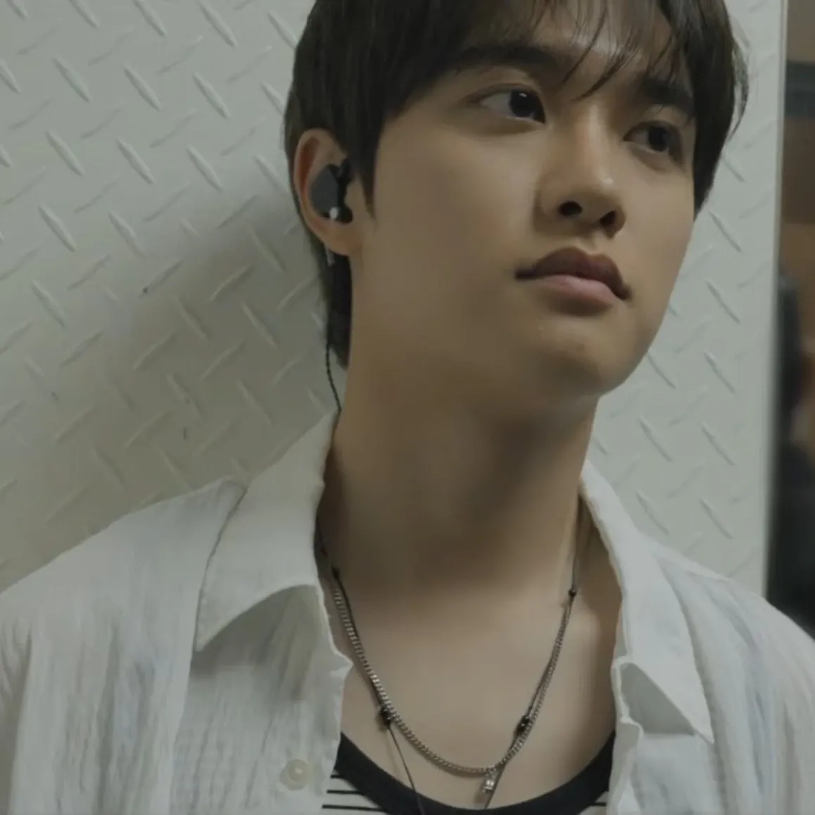Cuplikan di balik layar dari Doh Kyungsoo (D.O.)
