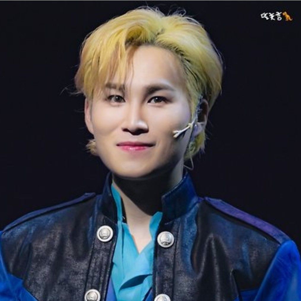 粉丝拍下的金熙栽瞬间