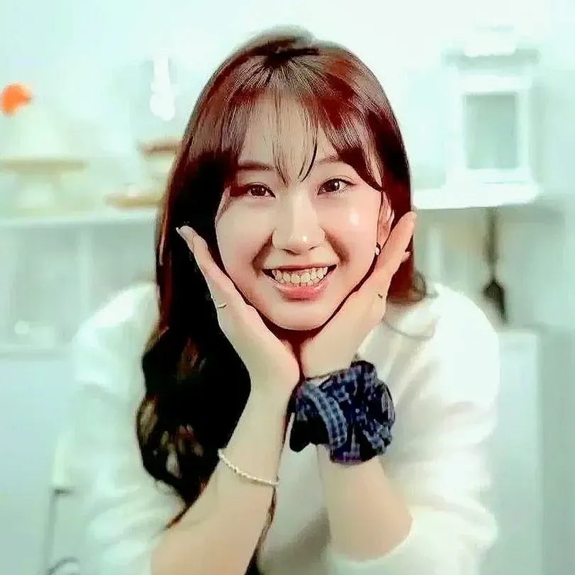Momen yang diabadikan oleh penggemar Jeon Yujin