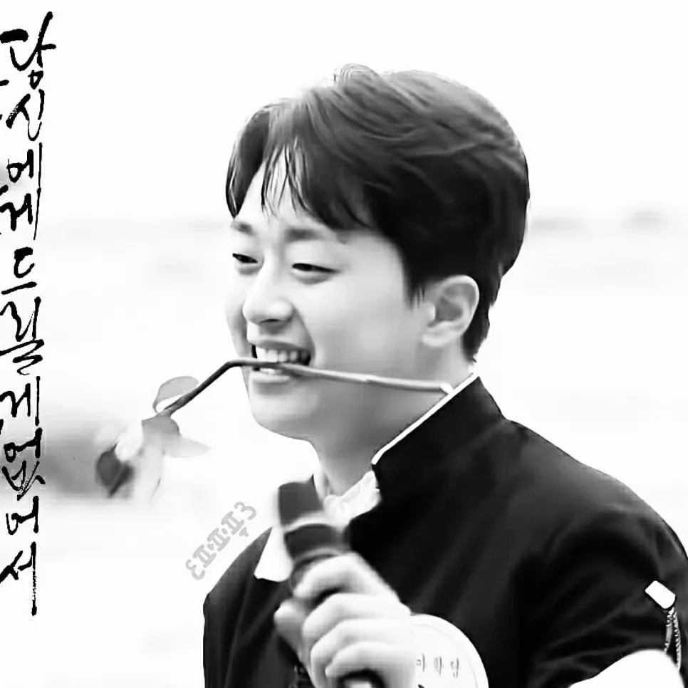 이찬원의 최신 사진