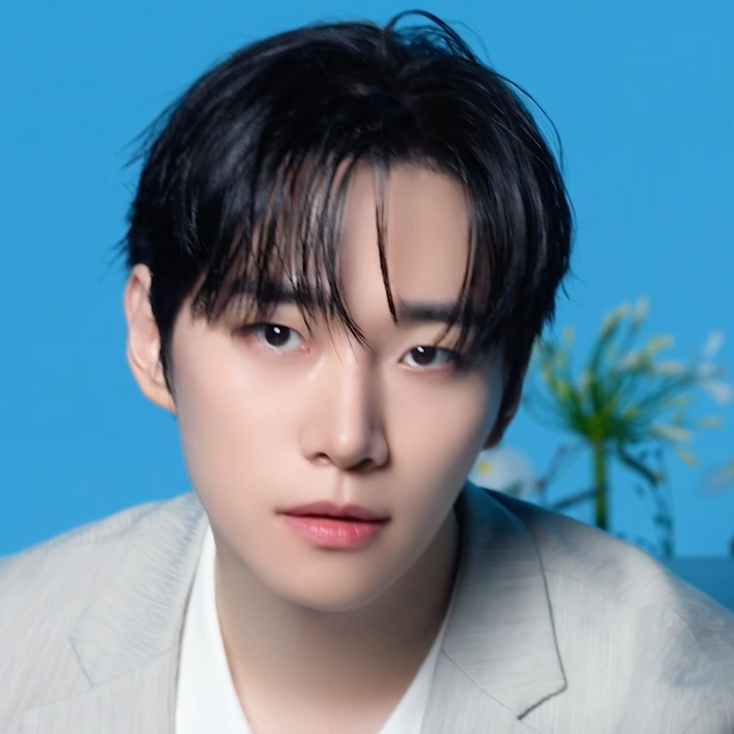 Cuplikan di balik layar dari Lee Junho