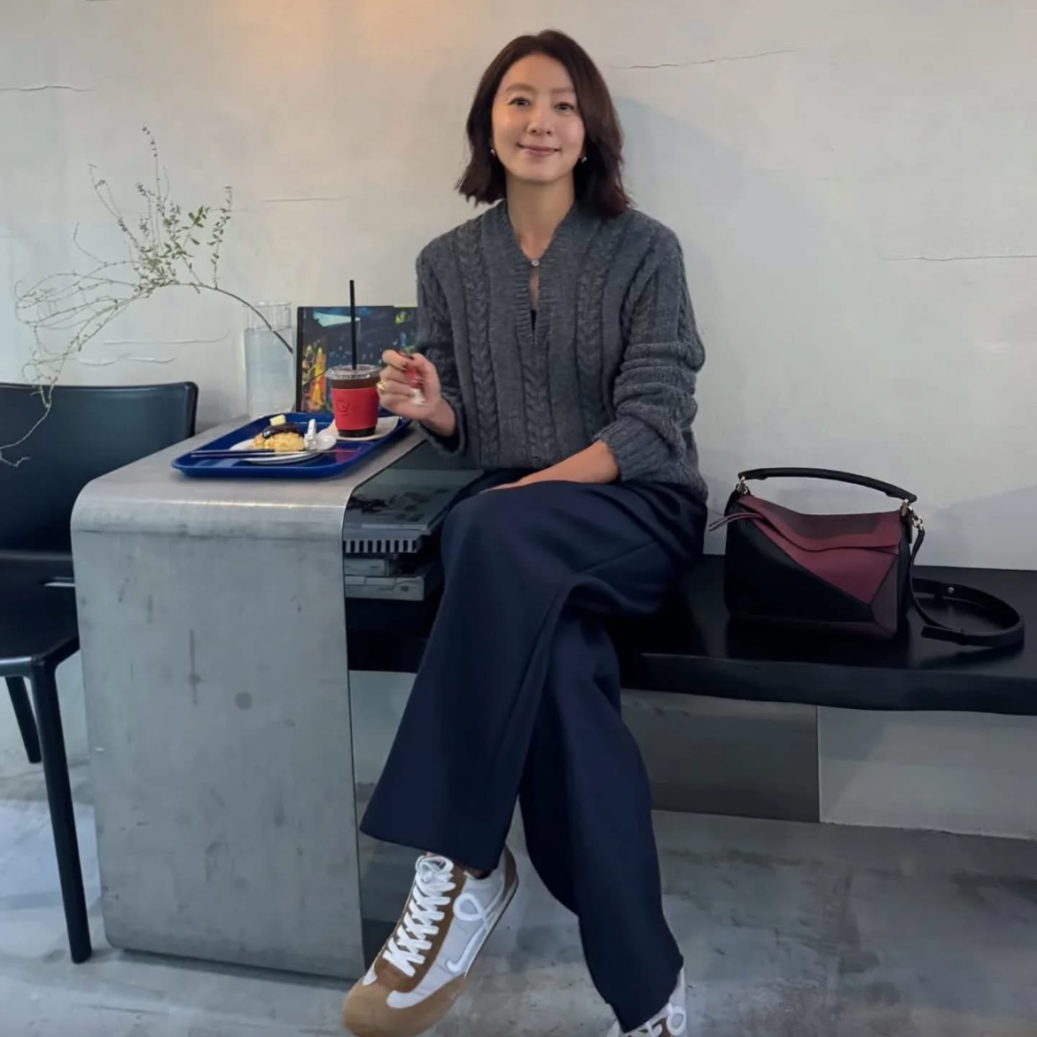 A moment captured by a fan of Kim Heeae